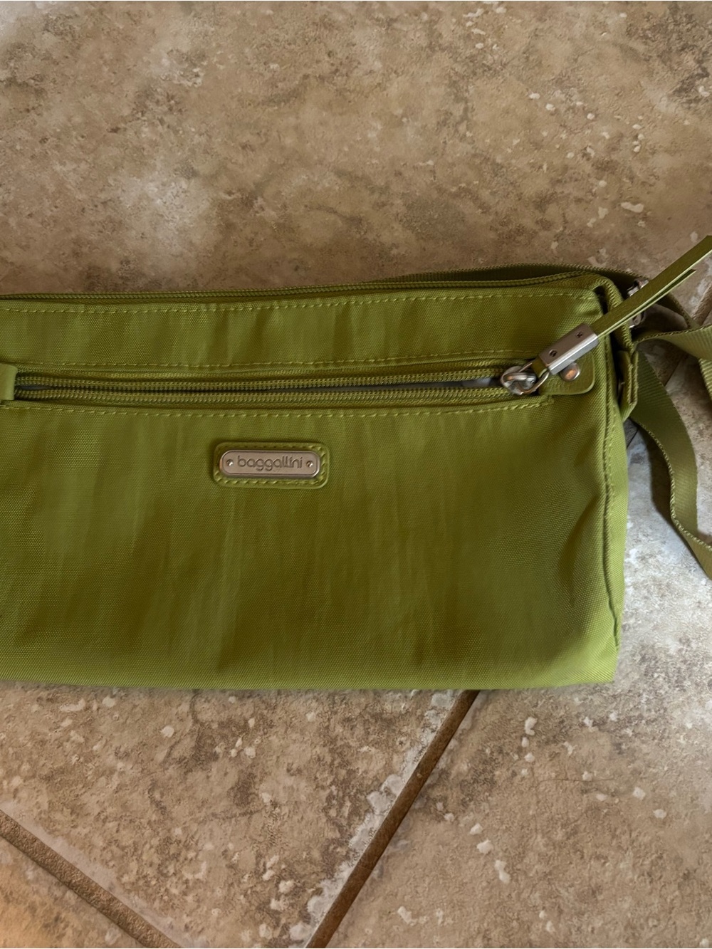 Baggallini Green Crossbody Bag with Front Zip Pocket